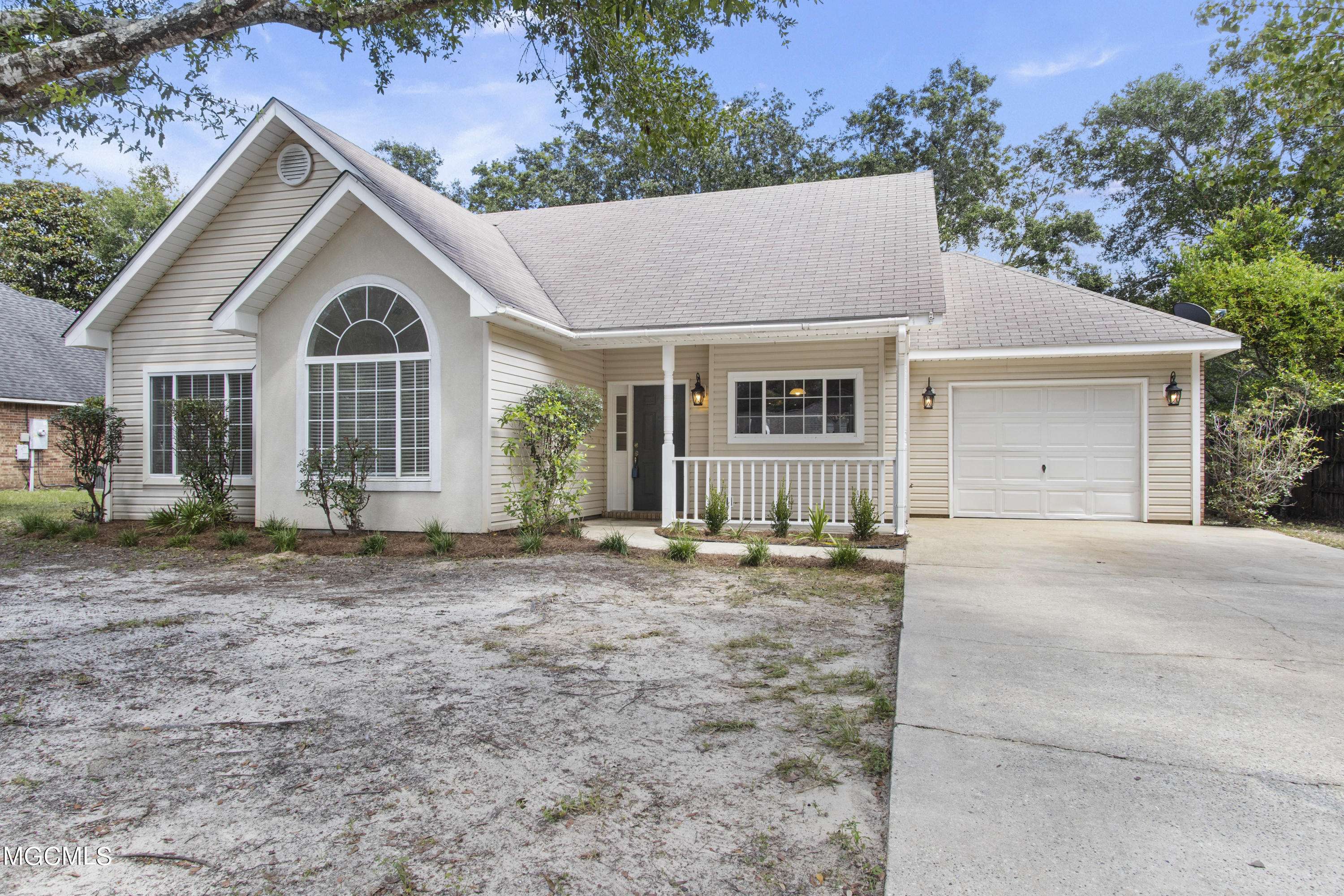 Ocean Springs, MS 39564,1520 S 8th Street
