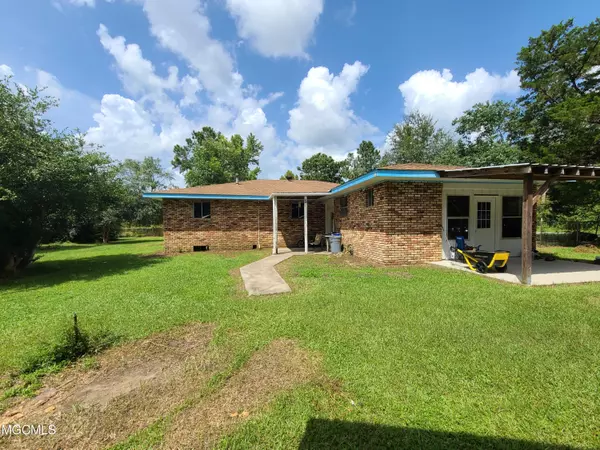 53 Cypress Drive, Picayune, MS 39466