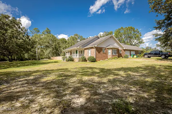 Vancleave, MS 39565,17012 E Spring Lake Drive