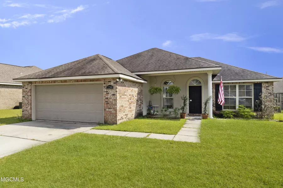 2200 Rhonda Avenue, Ocean Springs, MS 39564