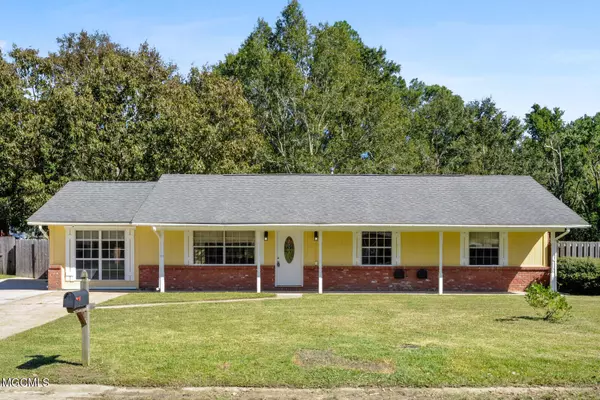 16220 Trenton Drive, Biloxi, MS 39532