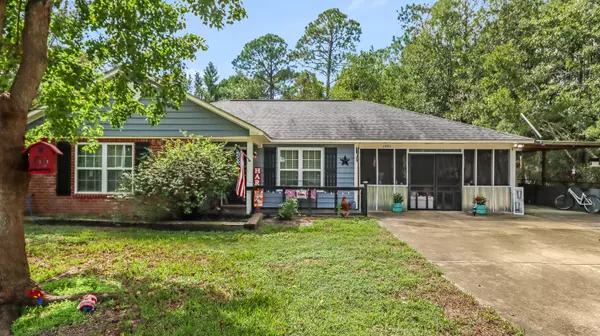 1021 Gum Street, Ocean Springs, MS 39564