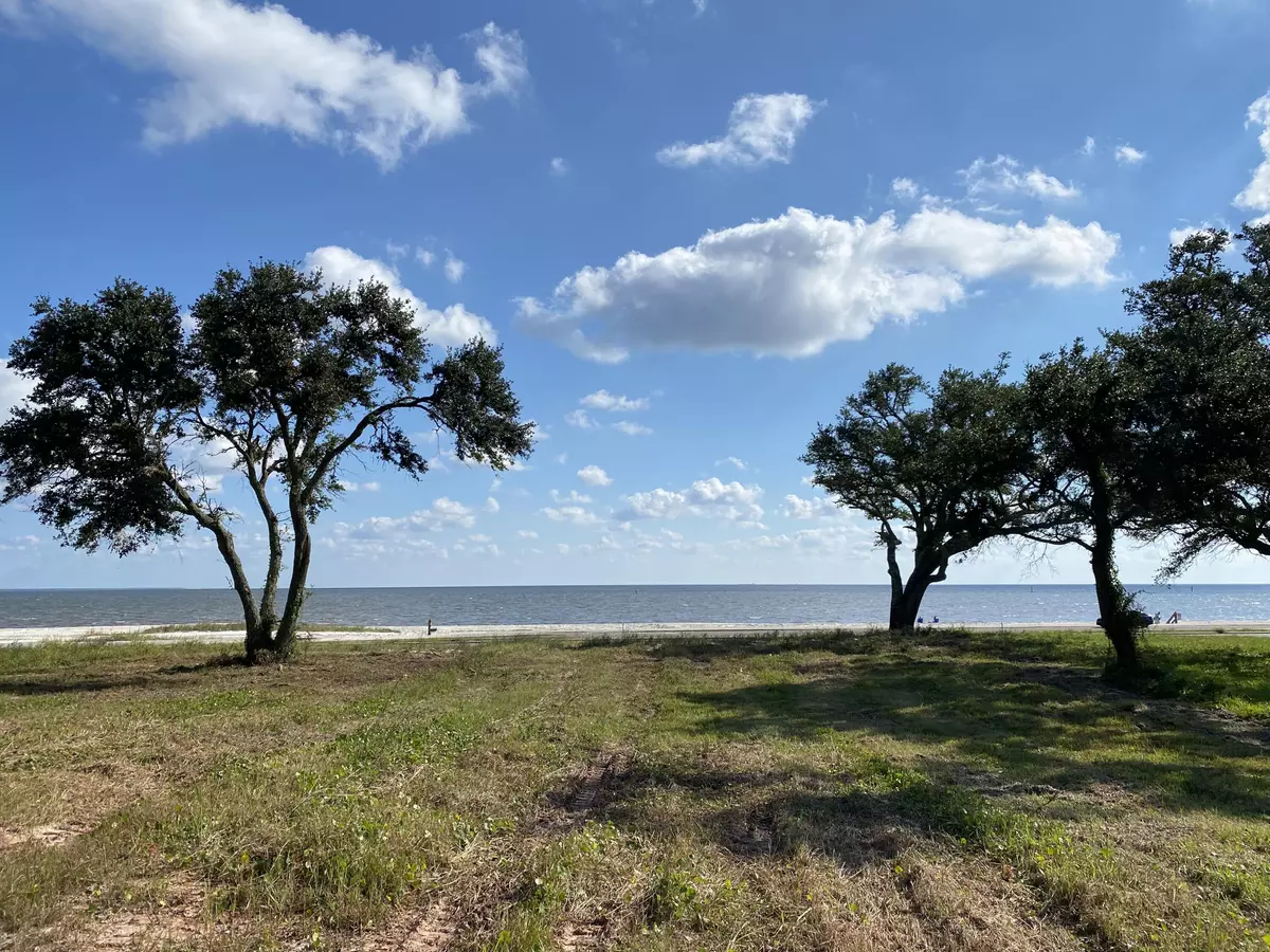 Pass Christian, MS 39571,1315 E Beach Boulevard