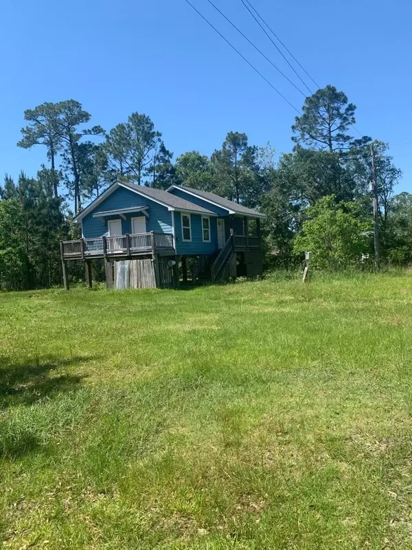 9012 Pine Drive, Bay Saint Louis, MS 39520