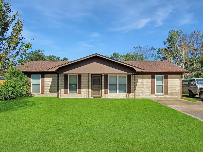 608 Saratoga Drive, Long Beach, MS 39560