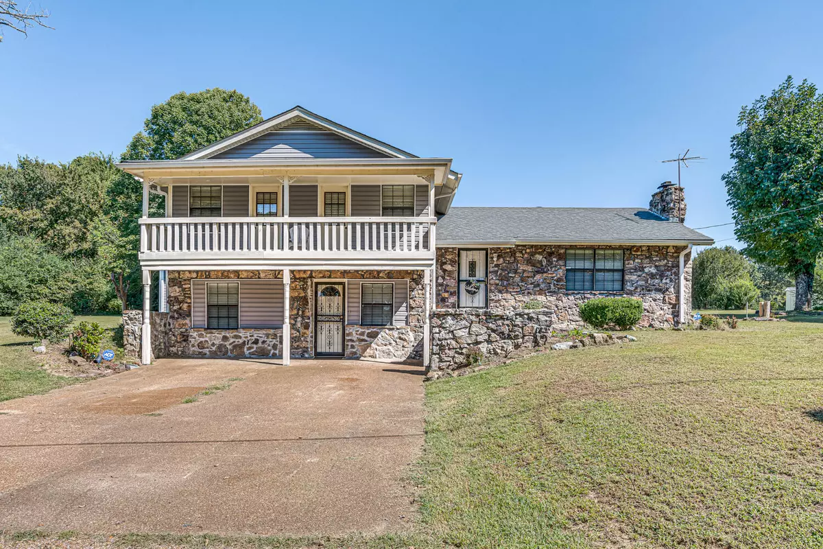 Senatobia, MS 38668,2067 Hammond Hill Road