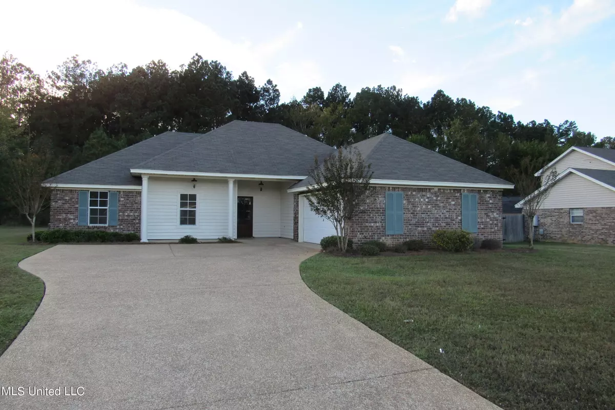 Pearl, MS 39208,1069 Spanish Oak Drive