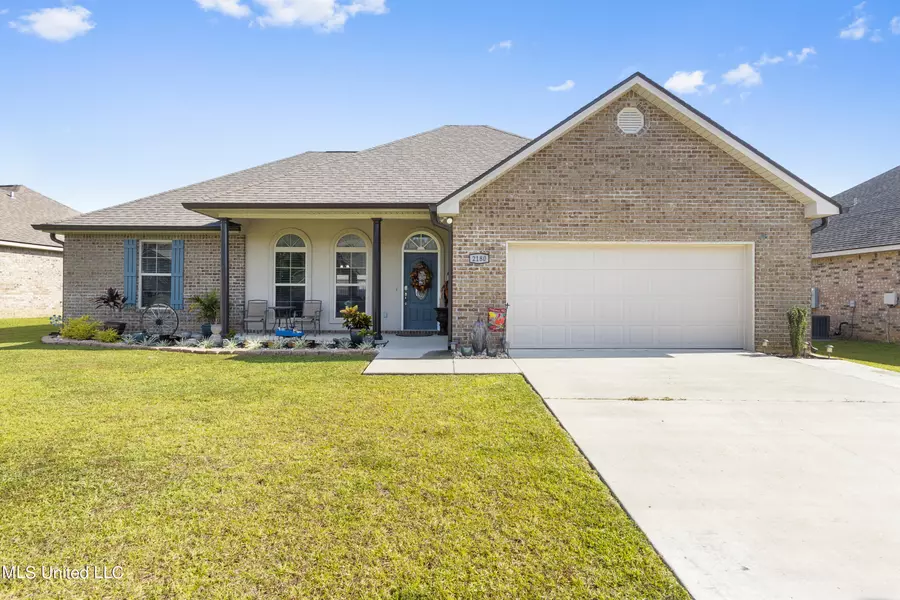 2180 Paula Circle, Ocean Springs, MS 39564