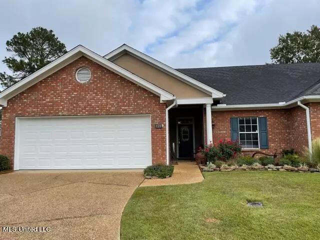 128 Springtree Drive, Brandon, MS 39042