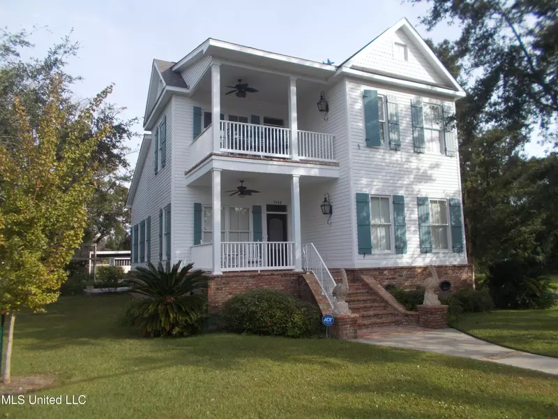 1544 2nd Street, Gulfport, MS 39501