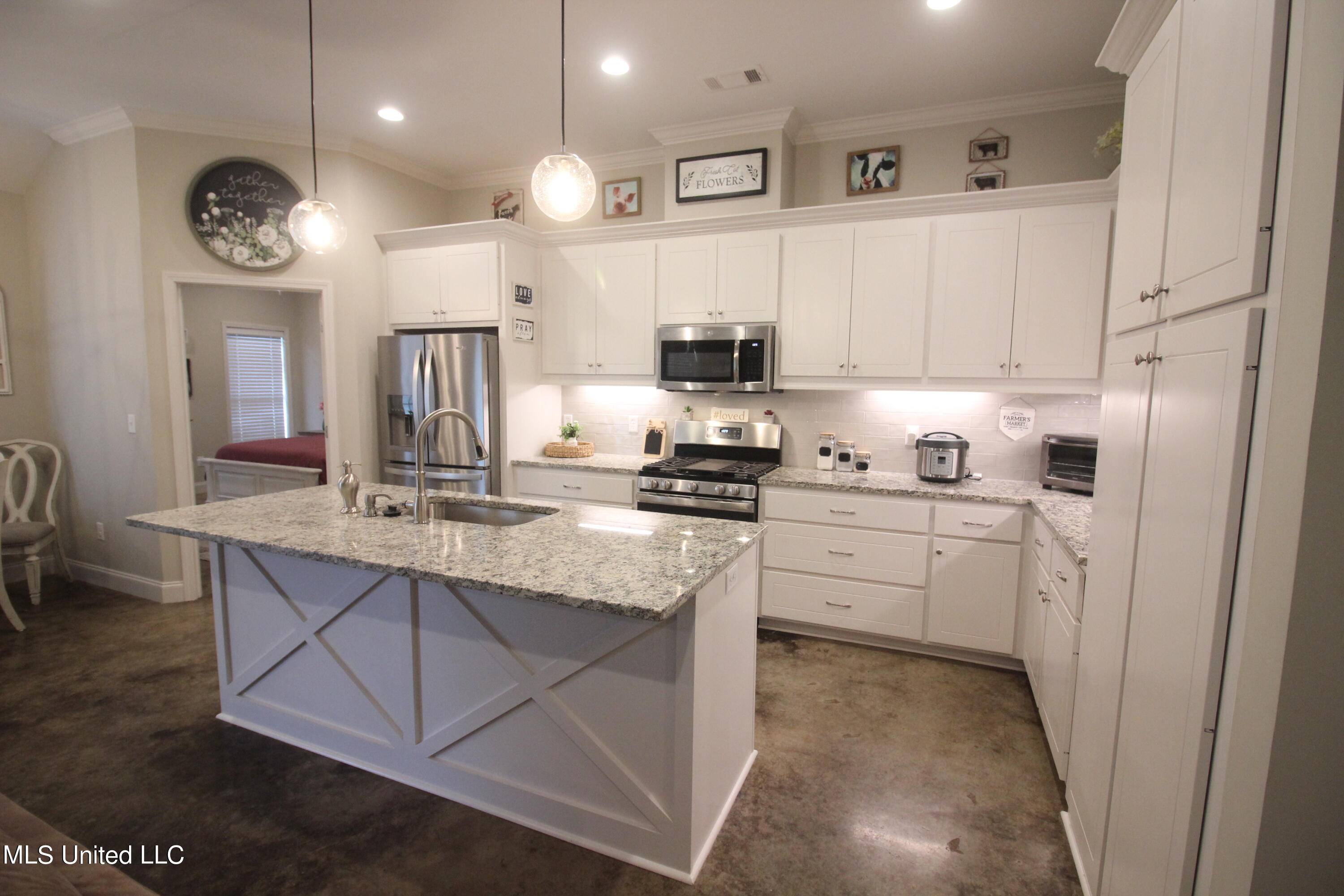 Pearl, MS 39208,125 Woodburn Way Way
