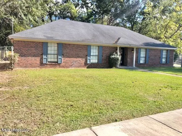 329 S Union Street, Canton, MS 39046