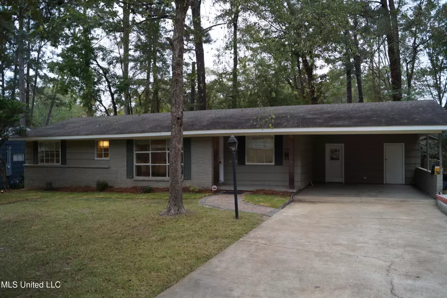 1068 Parkwood Place, Jackson, MS 39206