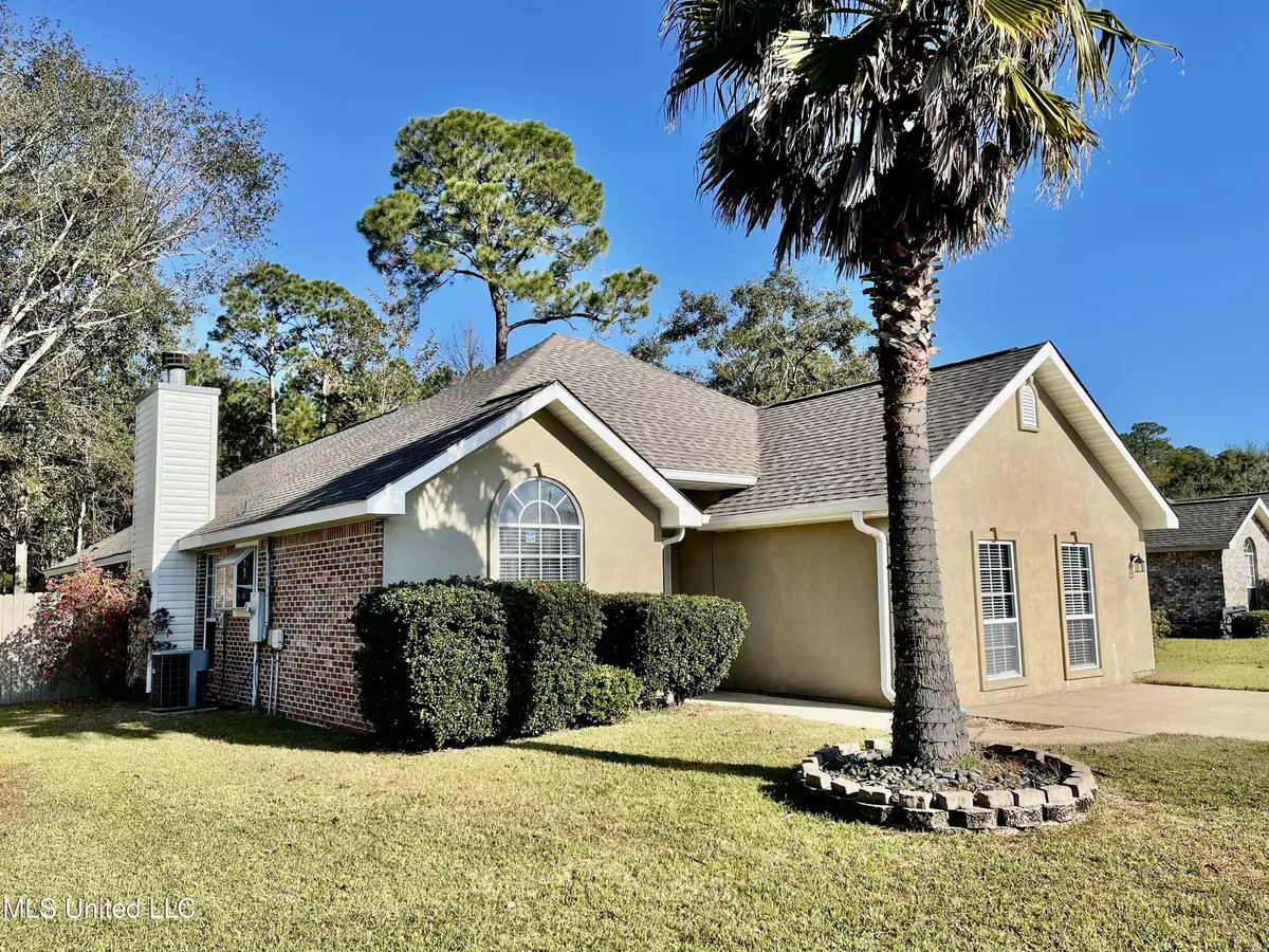 Long Beach, MS 39560,322 Woodcrest Drive