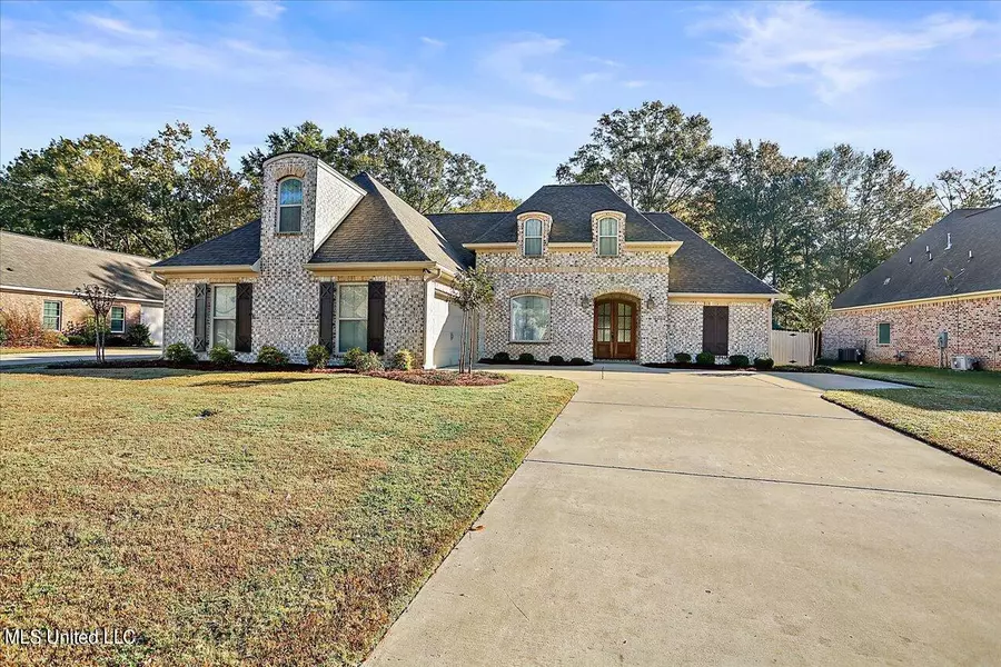 206 Richmond Pointe Way, Richland, MS 39218