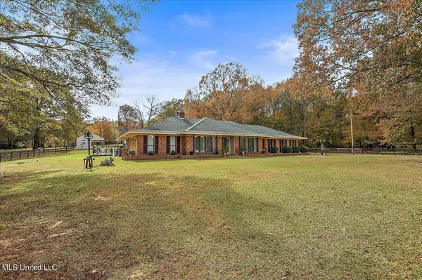 Raymond, MS 39154,1933 Wright Road