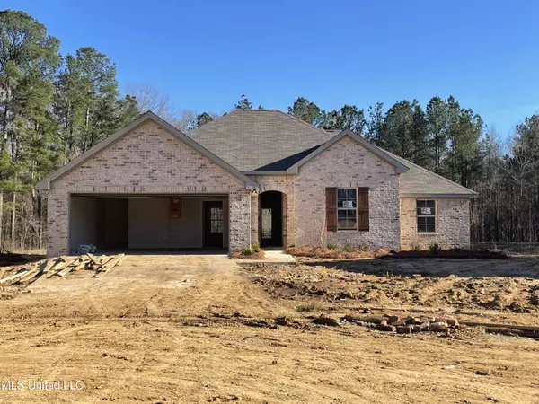 1019 Silver Circle, Pearl, MS 39208