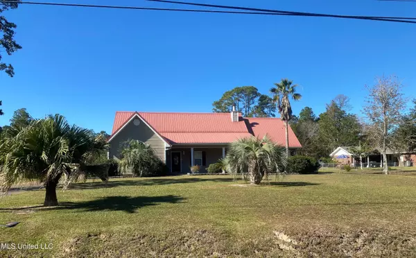 1423 Margie Street, Waveland, MS 39576