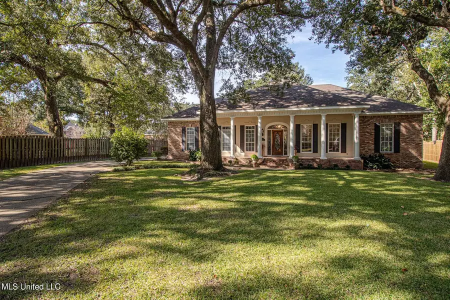 617 Grand Oaks, Pascagoula, MS 39567