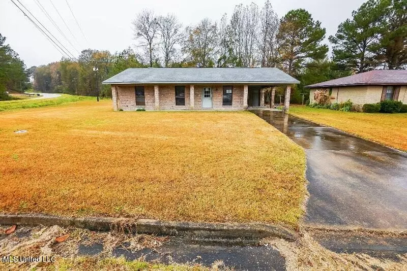 Aberdeen, MS 39730,13 Mockingbird Lane