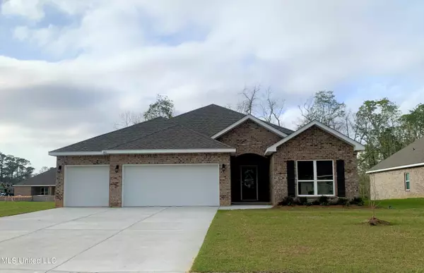 6833 Osprey Drive, Ocean Springs, MS 39564