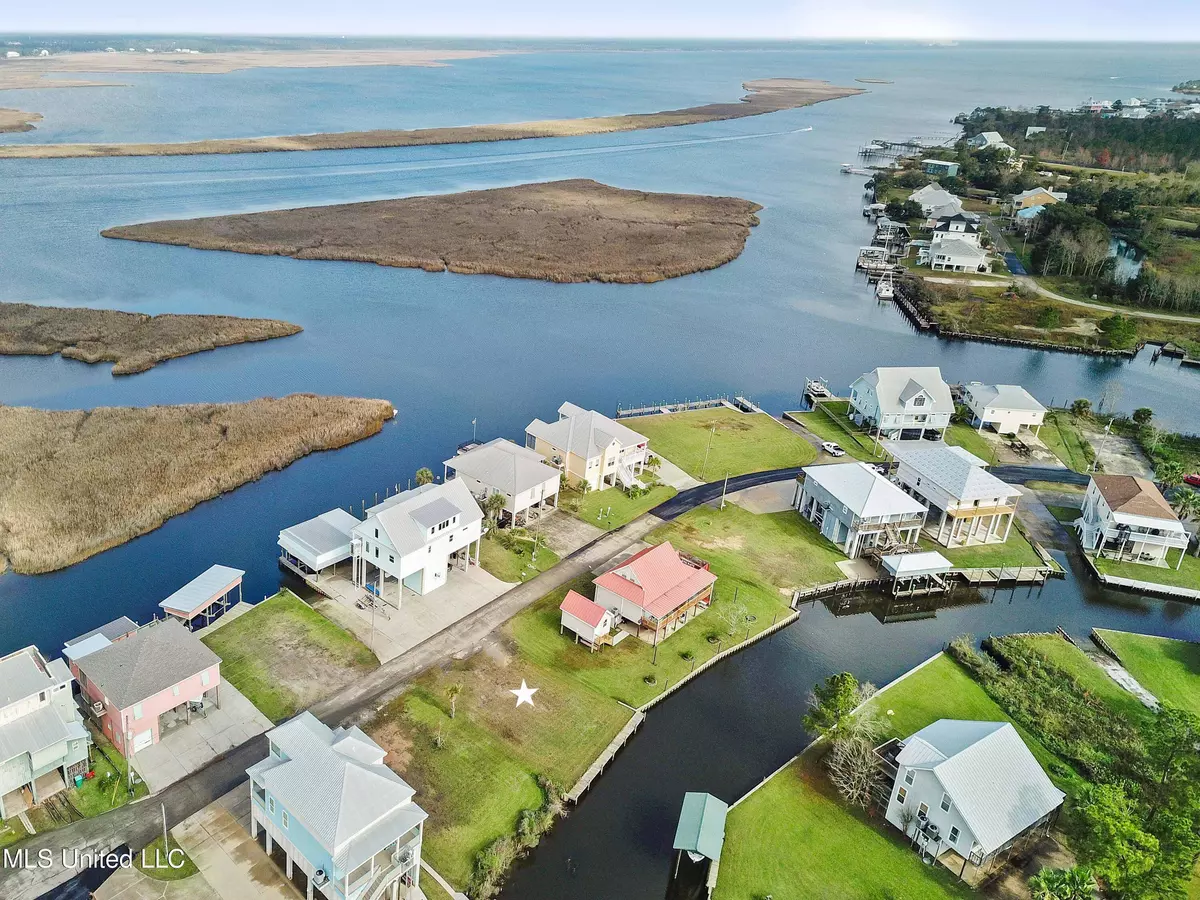 Bay Saint Louis, MS 39520,433 Skyline Drive