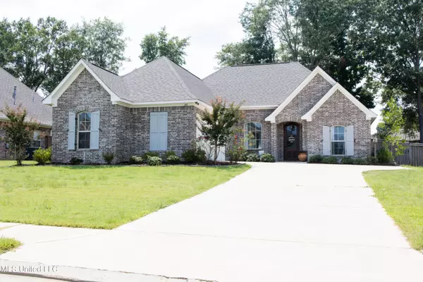 144 Sweetbriar Circle, Canton, MS 39046