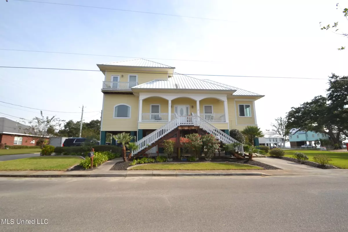 Long Beach, MS 39560,505 Russell Avenue