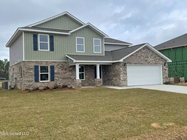 8596 Palmetto Drive, Ocean Springs, MS 39564