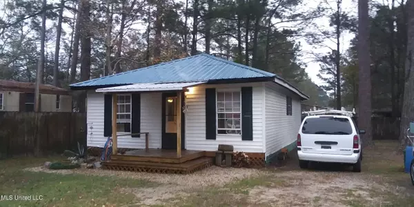 112 Daisy Drive, Picayune, MS 39466