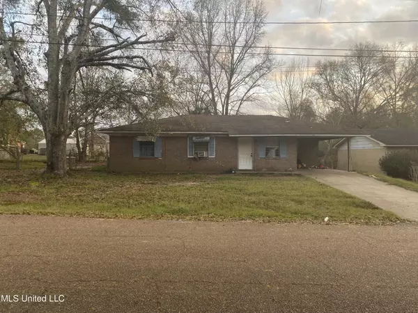 416 NE North Hill Drive, Magee, MS 39111