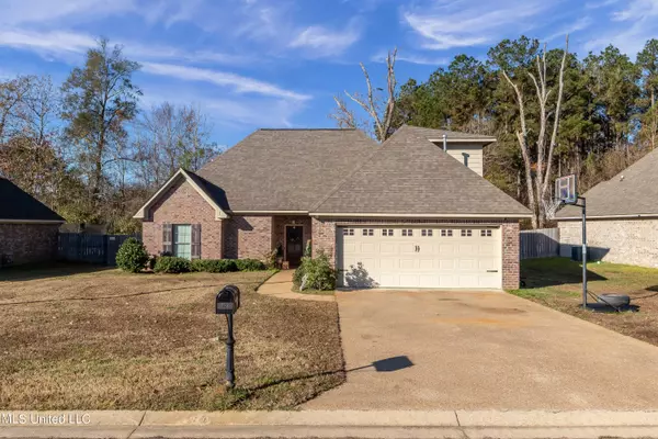 160 Beechwood Circle, Pearl, MS 39208