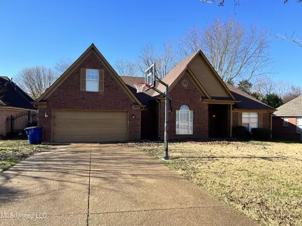 9349 Hickory Drive, Olive Branch, MS 38654