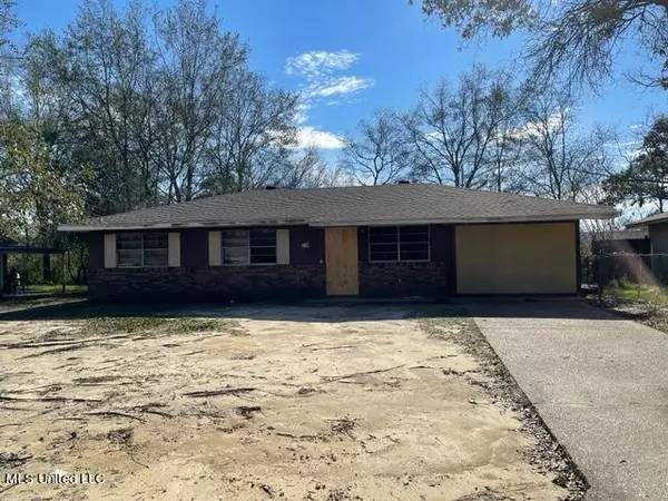 330 Kimberly Drive, Gulfport, MS 39503