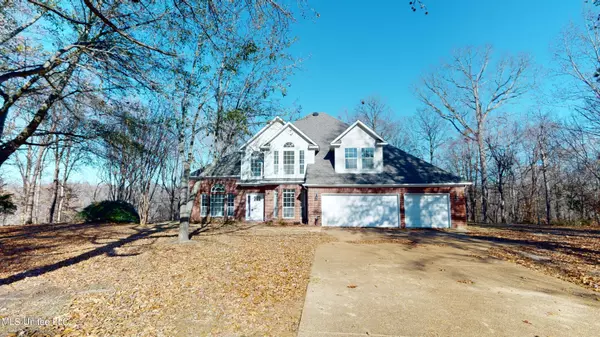 Lake Cormorant, MS 38641,384 American River Drive