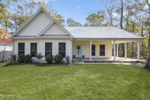 2616 Bahama Drive, Gautier, MS 39553