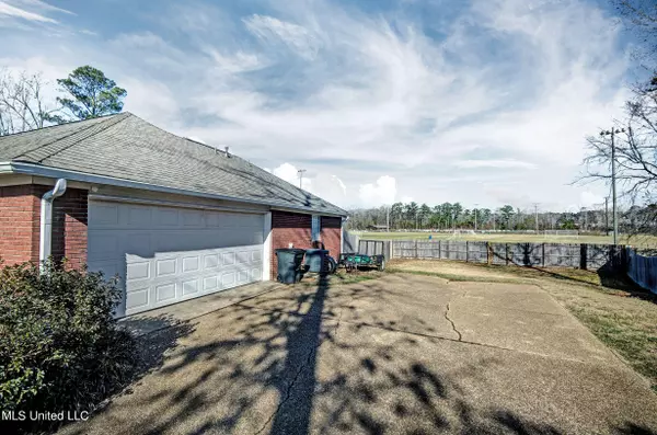 Brandon, MS 39047,127 Post Oak Drive