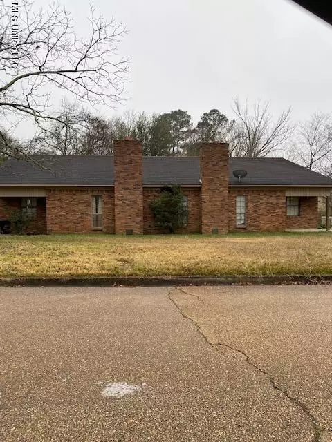 Clinton, MS 39056,104 Suzanne Cove #A And  B