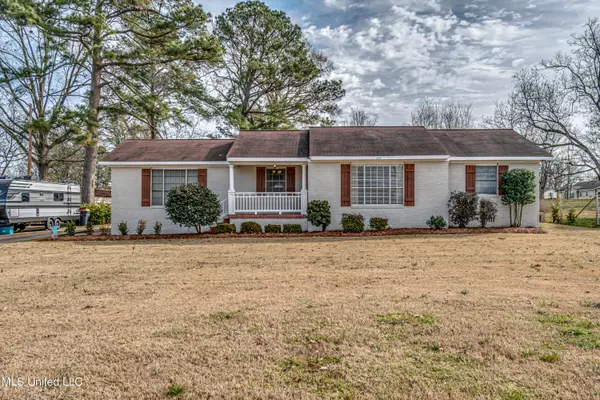 212 Second Street, Flora, MS 39071