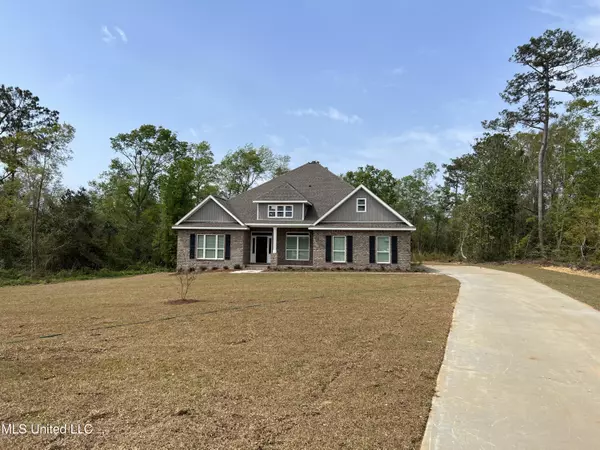 11249 Shorecrest Road, Biloxi, MS 39532