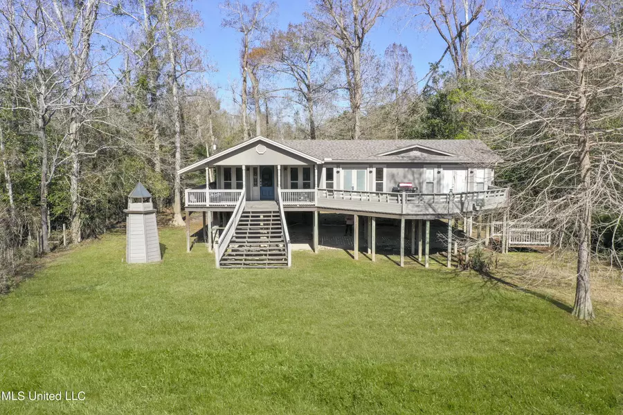 11003 Woolmarket Lake Road, Biloxi, MS 39532