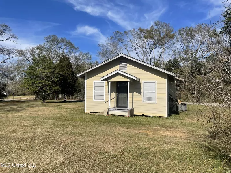 24073 1st Street, Saucier, MS 39574