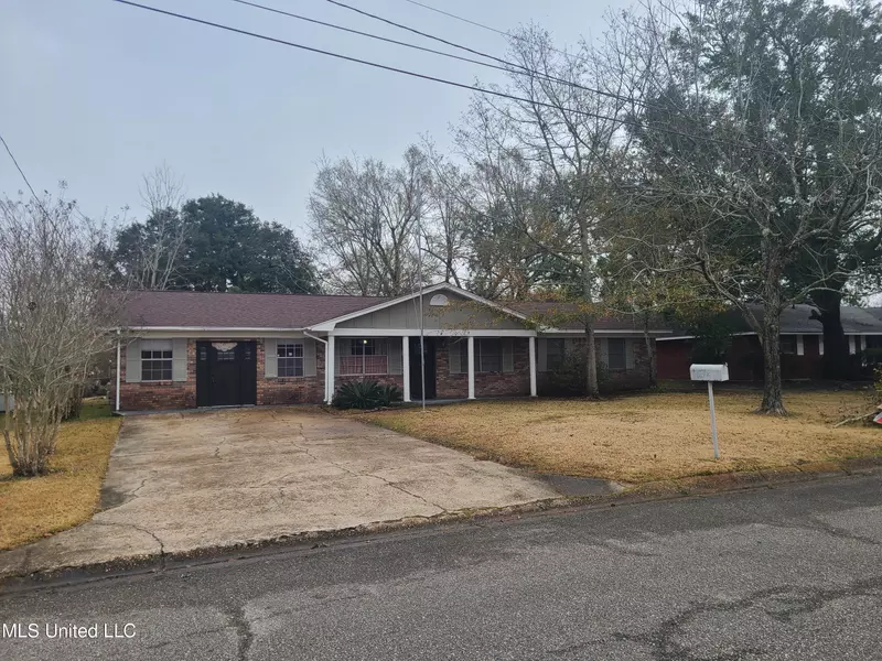 112 Warwick Street, Long Beach, MS 39560