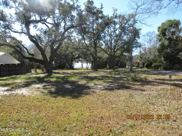 Pascagoula, MS 39567,1703 Washington Avenue