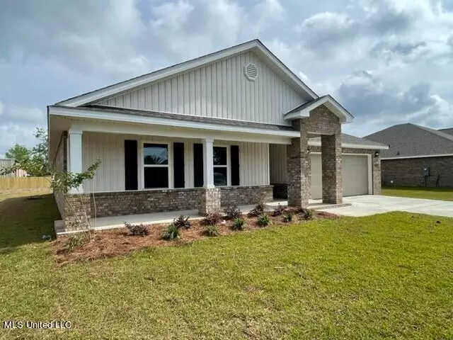 Ocean Springs, MS 39564,8612 Palmetto Drive