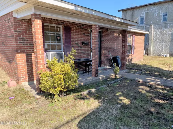 225 6th Street, Clarksdale, MS 38614