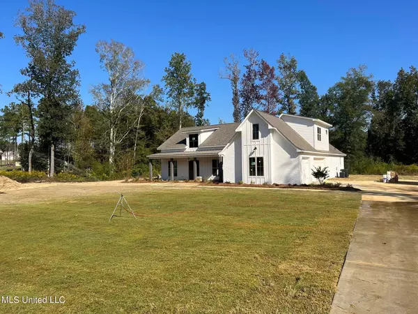 143 Fallen Oak Drive, Brandon, MS 39047