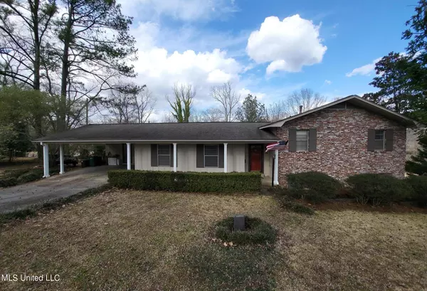 416 Moonmist Circle, Yazoo City, MS 39194