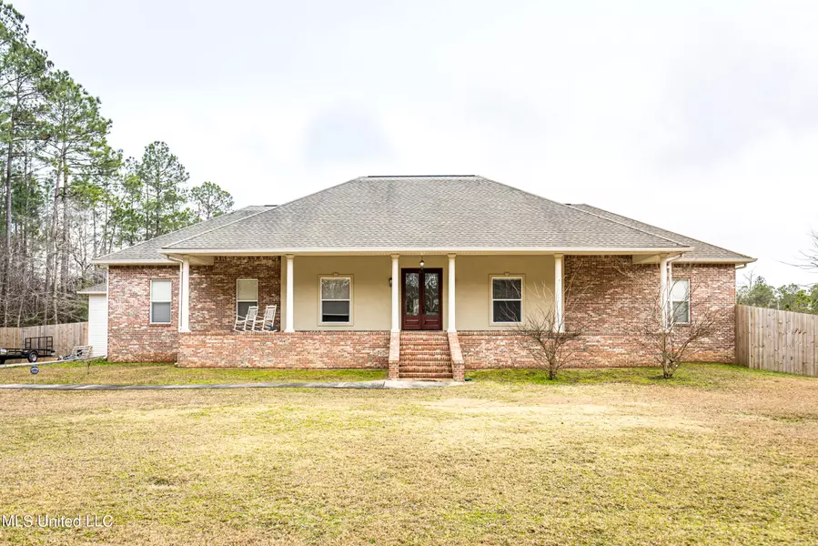 14266 Longwood Circle, D'iberville, MS 39540
