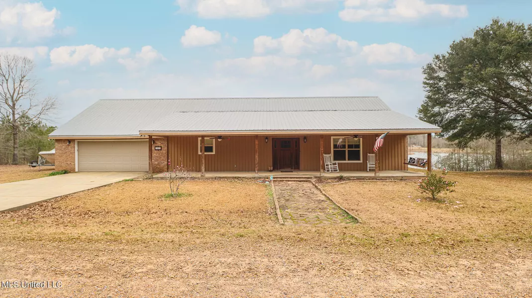 107 Springfield Drive, Lumberton, MS 39455